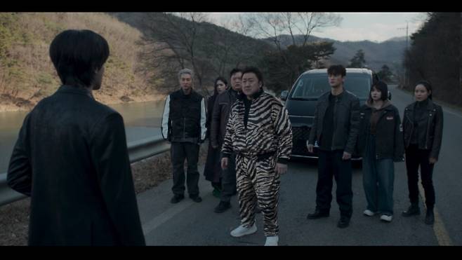 '트웰브' 결말, 지옥문 개방과 부활한 동료들, 최대 위기 봉착한 천사들