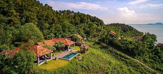 2 베드룸 힐사이드 풀 빌라