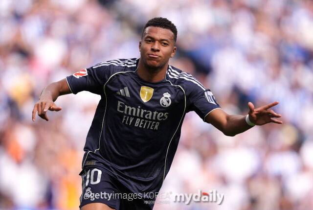 소시에다드와 경기에서 득점 후 기뻐하는 음바페. /게티이미지코리아