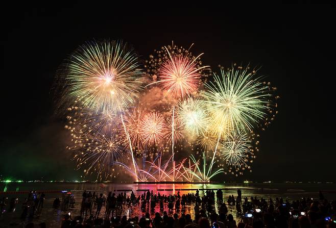 폭죽 관련 사진. (위 기사 내용과 무관함) [게티이미지뱅크]