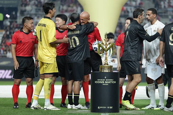 ‘2025 아이콘 매치: 창의 귀환, 반격의 시작’이 14일 서울월드컵경기장을 가득 메우며 성황리에 열렸다. 사진제공|넥슨