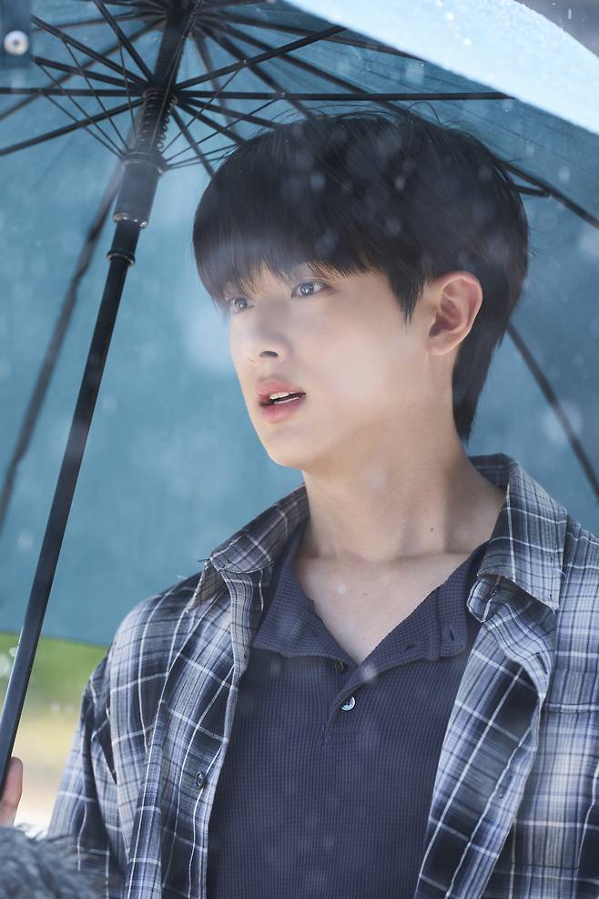 tvN 드라마 ‘첫, 사랑을 위하여’에서 류보현 역을 연기한 배우 김민규 출연장면. 사진 tvN