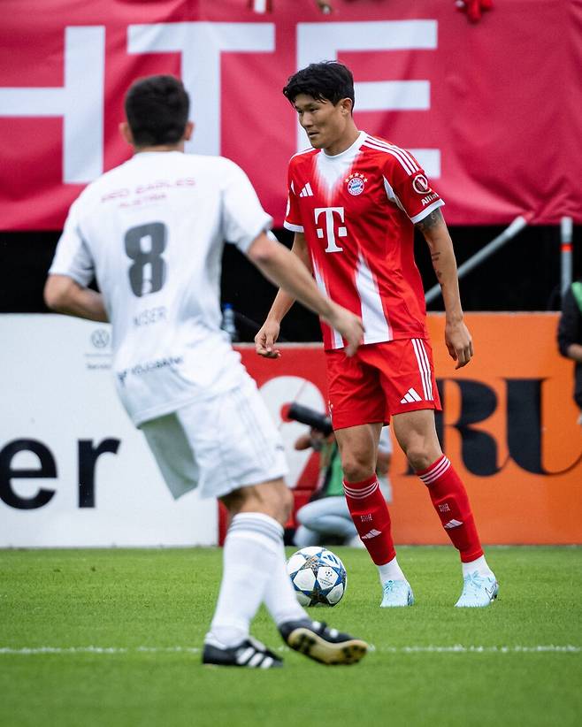 ▲ 김민재 위기론은 더 이상 과장이 아니다. 뮌헨에서 두 경기 연속 결장, 시즌 초반 잦은 제외는 단순한 로테이션이 아니다. 뮌헨의 상승세와 함께 김민재의 입지는 뚜렷하게 흔들리고 있다. ⓒ 바이에른 뮌헨