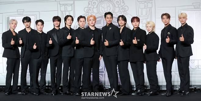 (왼쪽부터) 그룹 세븐틴(Seventeen) 호시, 준, 디노, 디에잇, 원우, 버논, 에스쿱스, 민규, 정한, 승관, 우지, 조슈아, 도겸 /사진=임성균 기자