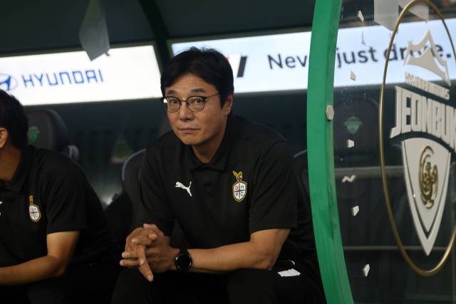 12일 전북전 황선홍 감독