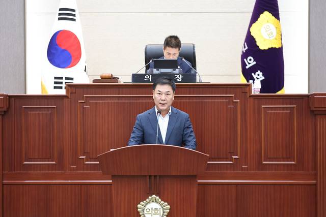 성주군의회 여노연 의원이 제292회 임시회에서 '5분 자유발언'을 하고 있다. 성주군의회 제공