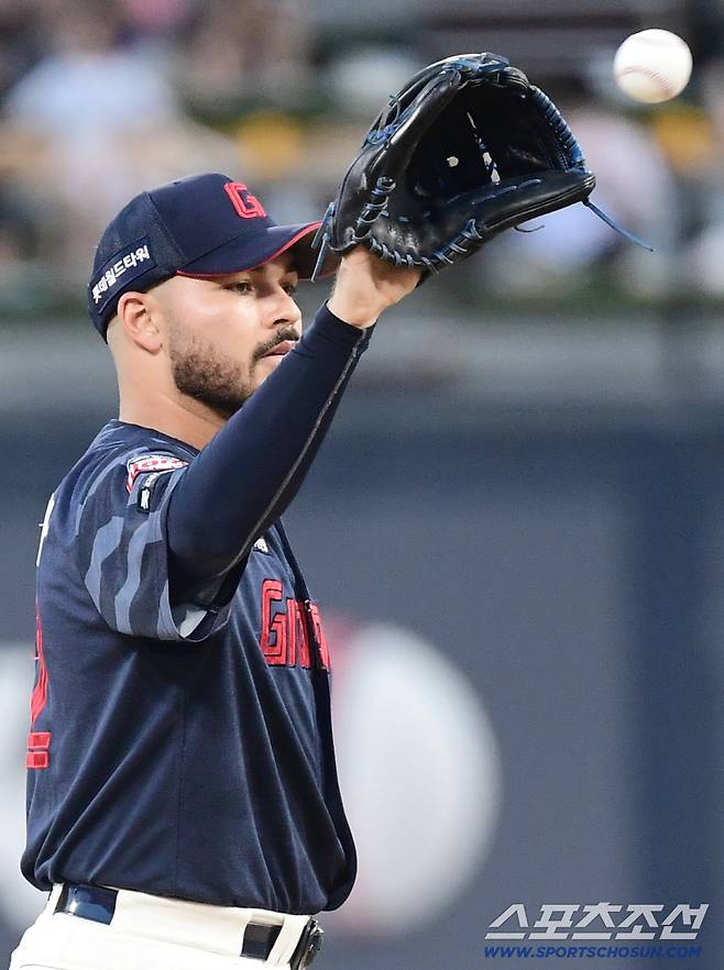 3일 수원 케이티위즈파크에서 열린 KT와 롯데의 경기. 선발 투구하고 있는  롯데 감보아. 수원=송정헌 기자songs@sportschosun.com/2025.09.03/