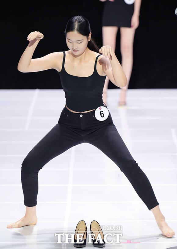 저는 사마귀 흉내도 가능합니다.