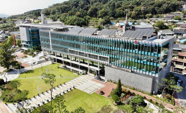 부안군 청사 전경. 부안군