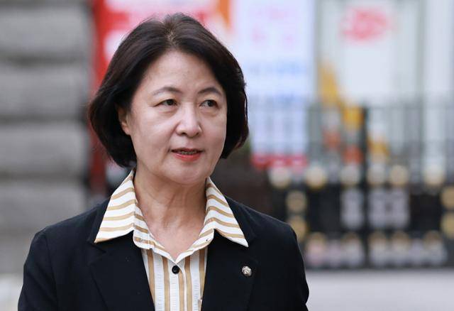 추미애 국회 법제사법위원장이 9일 서울 종로구 헌법재판소에서 열린 조지호 경찰청장 탄핵심판 첫 변론기일에 출석하고 있다. 연합뉴스