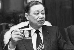 1989년 한국경제신문과 인터뷰하고 있는 이현재 전 국무총리.  한경DB