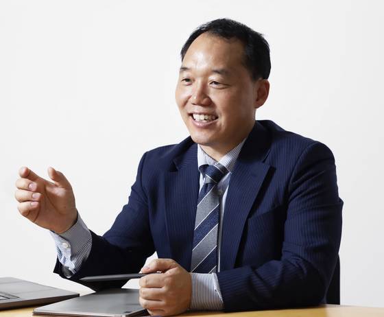 Predictive AI CEO Yun Sa-jung poses after an interview with the Korea JoongAng Daily at the media outlet's office in western Seoul on Sept. 4. [PARK SANG-MOON]