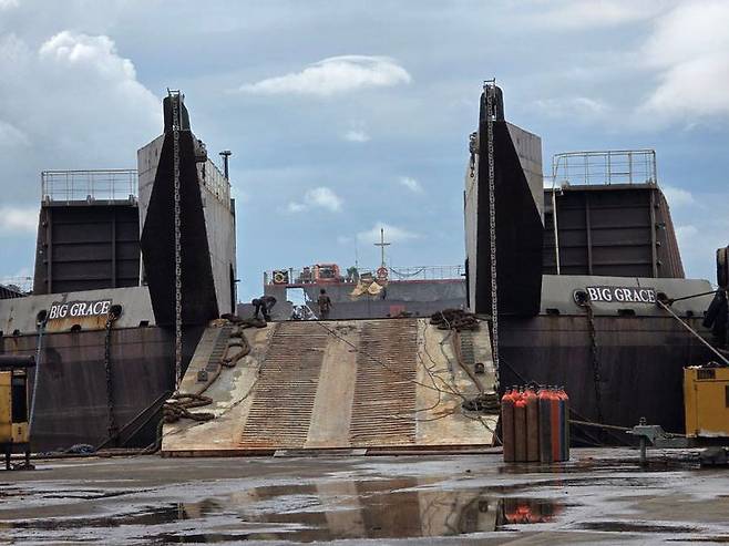 4700t급 대형 바지선. (사진=제이스코홀딩스 제공) *재판매 및 DB 금지