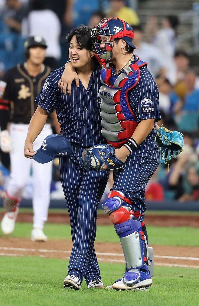 ▲ 왼쪽부터 양창섭, 강민호 ⓒ삼성 라이온즈