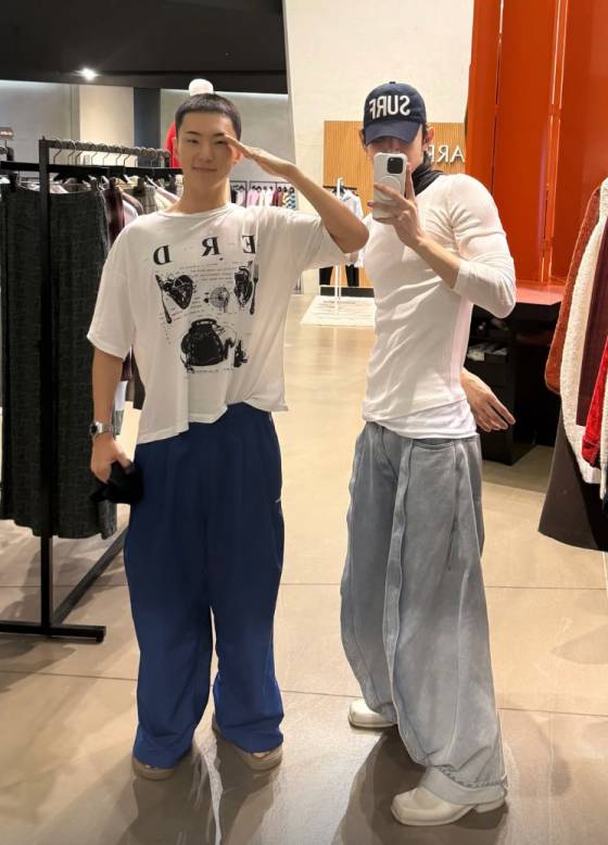 세븐틴 호시(왼쪽), 배우 이수혁 /사진=이수혁 SNS