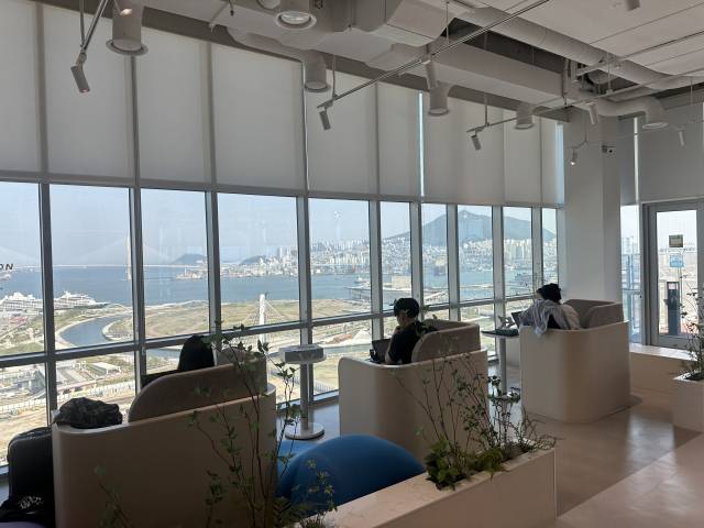 부산 동구 초량동의 부산 워케이션 거점센터. 부산창조경제혁신센터 제공