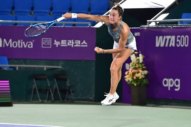 올해 프랑스오픈에서 깜짝 4강에 오르며 돌풍을 일으켰던 로이스 부아송(프랑스)도 투어 우승 경험자다. 15일 야간 경기에서 구연우를 제압했다.(사진/코리아오픈조직위)