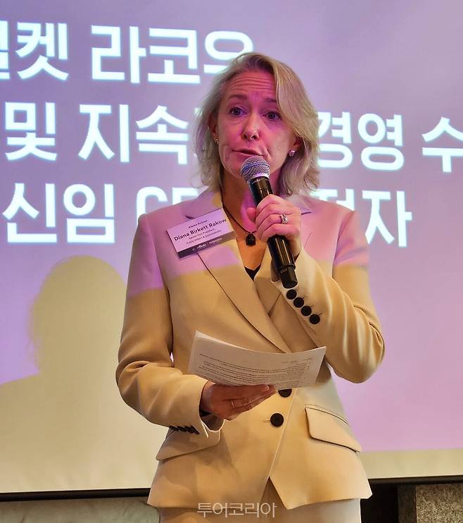 &nbsp;다이애나 벌켓 라코우 알래스카 에어 그룹 대외협력 및 지속가능경영 수석 부사장 겸 하와이안항공 신임&nbsp;CEO&nbsp;예정자&nbsp;