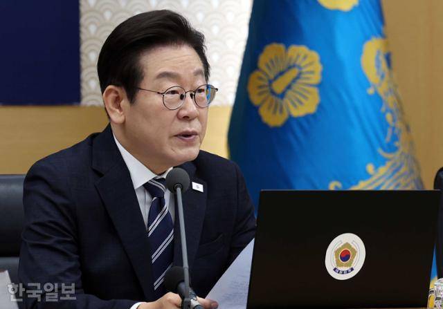 이재명 대통령이 16일 세종시 정부세종청사에서 열린 국무회의에서 모두발언을 하고 있다. 왕태석 선임기자