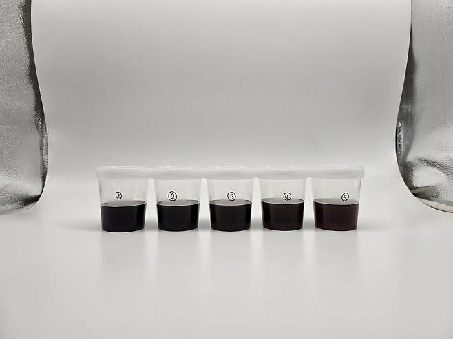 경남도농업기술원이 파파야를 활용한 숙취해소제를 개발하는 과정. 경남도 제공