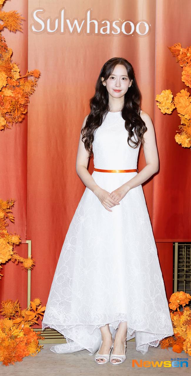 서울 강남구 신사동 설화수 도산 플래그십 스토어에서 열린 시크릿 하우스 행사 포토콜에 참석한 임윤아