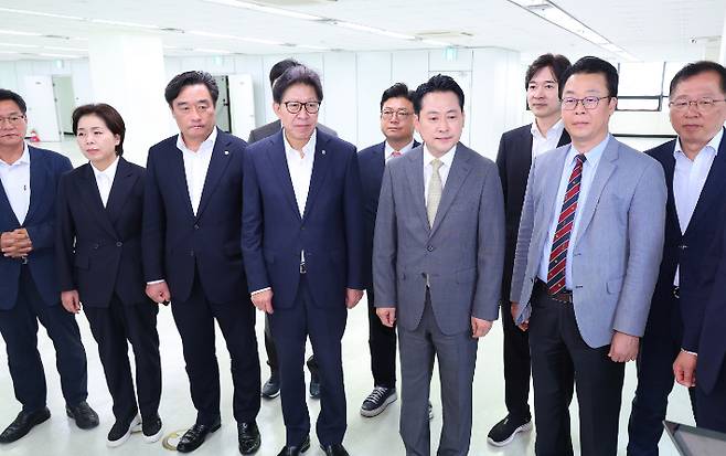 해수부 임시청사 방문한 국민의힘 지도부. 연합뉴스