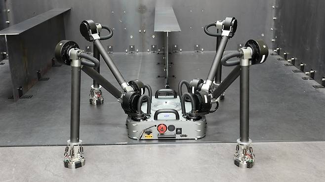 디든 로보틱스의 보행형 이동 로봇  [KAIST 제공. 재판매 및 DB 금지]