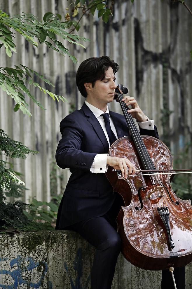 [서울=뉴시스] 첼리스트 다니엘 뮐러 쇼트. (사진=인아츠프로덕션 제공 ⓒUwe Arens) 2025.09.17. photo@newsis.com *재판매 및 DB 금지