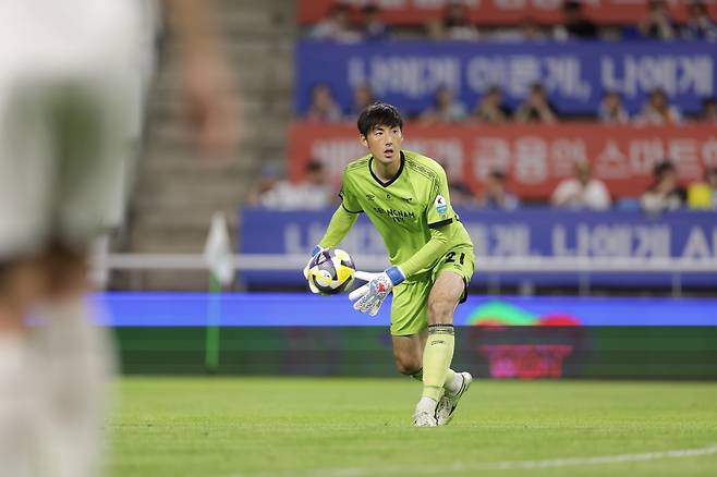 성남 골키퍼 양한빈은 올해 6월 2년 6개월만에 K리그로 돌아왔다. 아쉬움으로 끝난 일본 무대 도전을 뒤로하고 꾸준한 출전과 성남의 K리그1 승격만을 바라본다. 사진제공│한국프로축구연맹