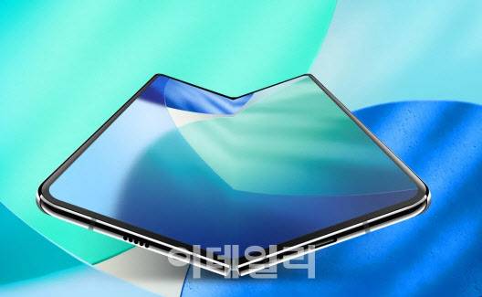 아이폰 폴더블 모형(사진=나인투맥)