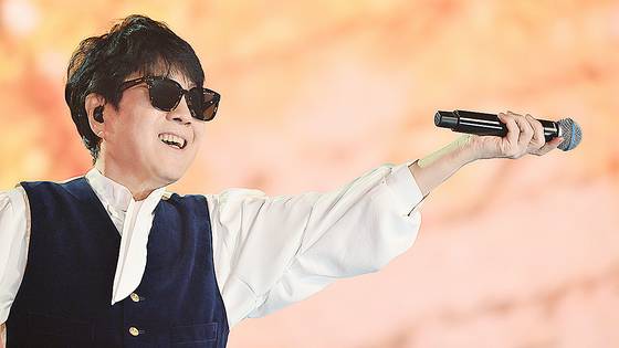 조용필은 추석 특집으로 방영될 KBS 대기획 '이 순간을 영원히 조용필' 공연에 나섰다. 사진 KBS