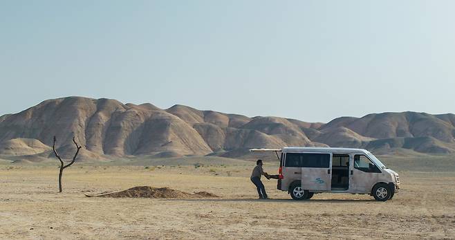자파르 파나히 감독의 영화 <그저 사고였을 뿐> 스틸 컷. 그린나래미디어 제공
