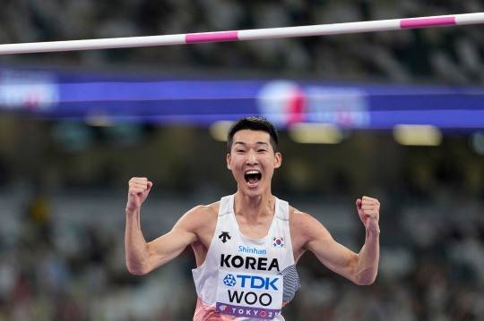 포효하는 우상혁. 사진(도쿄 AP=연합뉴스)