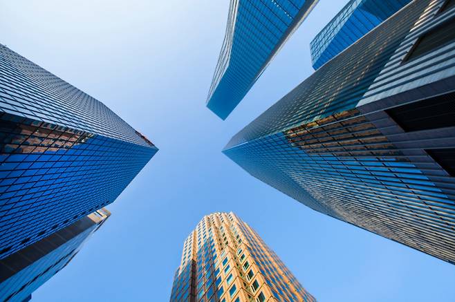 중소형 증권사들이 경영 효율화에 힘쓰고 있다. 사진은 기사 내용과 무관. /사진=클립아트코리아