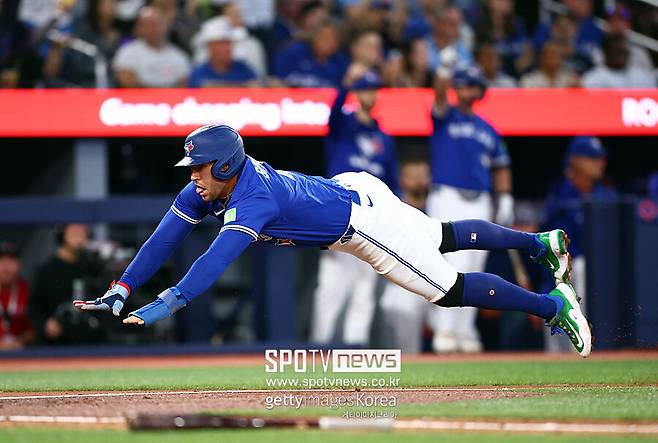 ▲ 여전히 왕성한 신체 능력을 보여주고 있는 스프링어는 올해 저지만 충족하고 있는 3-4-5 달성 가능성을 열어두고 있다