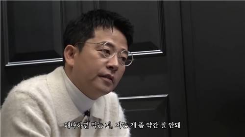 지난 4월 개그맨 김준호가 한 영상에서 위고비 사용 후 겪은 부작용을 말하고 있다. [유튜브 '준호 지민' 영상 캡처. 재판매 및 DB 금지]