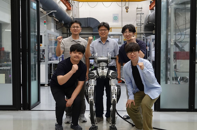 박해원 교수 연구팀 구성원. KAIST 제공