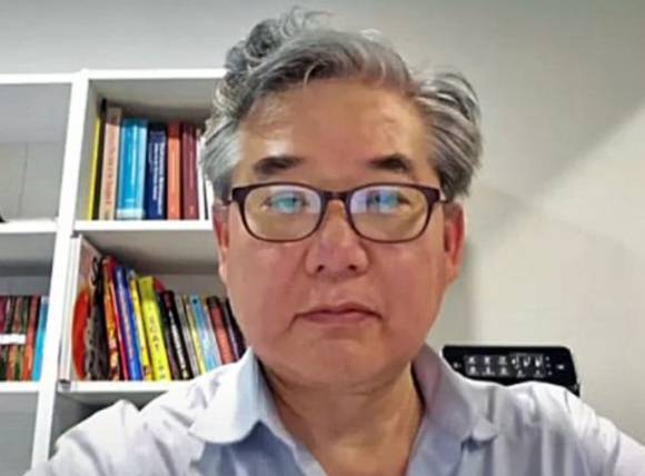 김 판사 이렇게 해고를 통보받은 일이 40년 경력 중 처음이라고 밝혔다. 사진은 데이비드 김. [사진=X 갈무리]