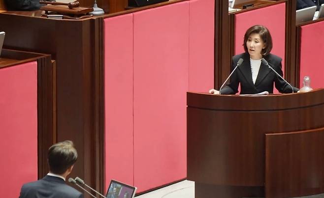 18일 국회에서 열린 제429회 국회(정기회) 제8차 본회의에서 나경원 국민의힘 의원이 교육·사회·문화 대정부 질문을 하고 있다. (본인 페이스북 캡처)