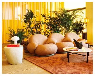 오벨로의 휴대용 램프를 배치한 전시장 모습.  /구비 제공