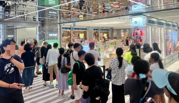 부산의 한 백화점 모습. 사진은 기사 내용과 관련이 없음. 국제신문DB