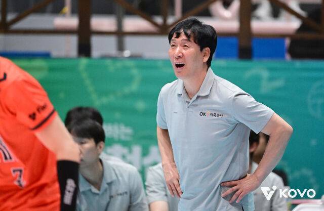 OK저축은행 신영철 감독./KOVO