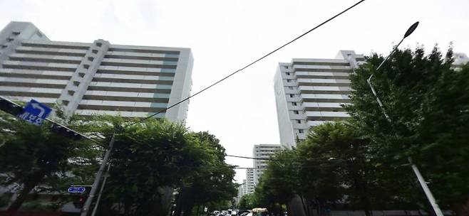 경기 광명시 하안동 ‘하안주공2단지’ 아파트의 모습. [네이버 거리뷰 캡처]