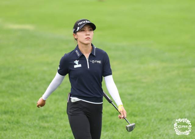 그린으로 이동하고 있는 리디아 고. 사진 제공=KLPGA