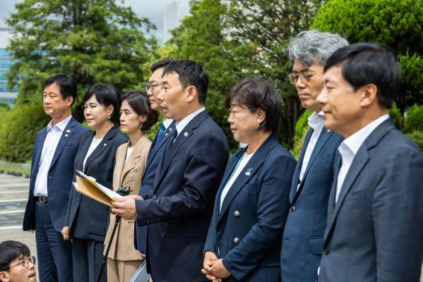 법사위 현장 검증을 마치고 브리핑하는 김용민 간사&nbsp;