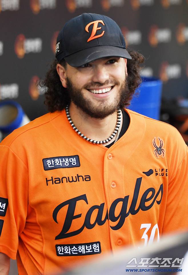 13일 대전 한화생명볼파크에서 열린 한화 이글스와 키움 히어로즈의 경기. 한화 폰세가 미소 짓고 있다. 대전=박재만 기자 pjm@sportschosun.com/2025.09.13/
