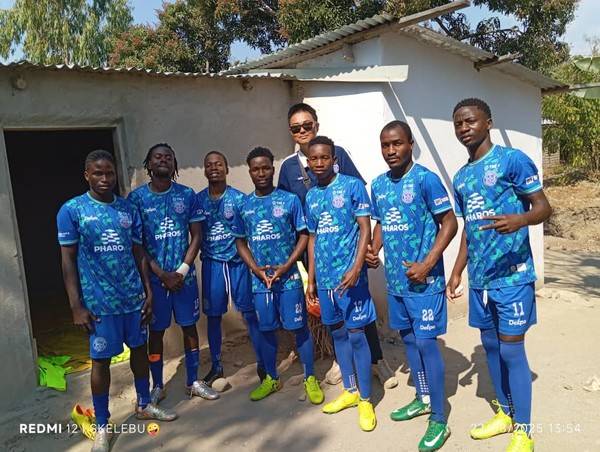 창박골과 치주물루유나이티드 선수단. 창박골 본인 제공