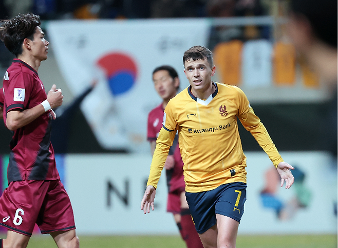 올여름 광주 FC를 떠난 아사니. 사진=연합뉴스 제공