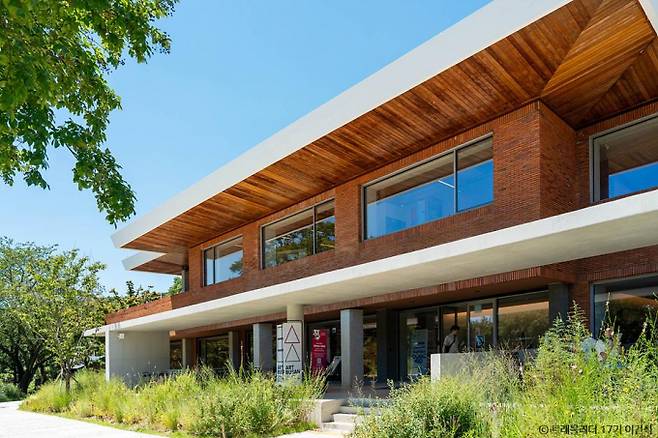 도모헌의 이름에는 '무엇이든 자유롭게 도모하는 공간'이라는 뜻이 담겼다. /사진=한국관광공사