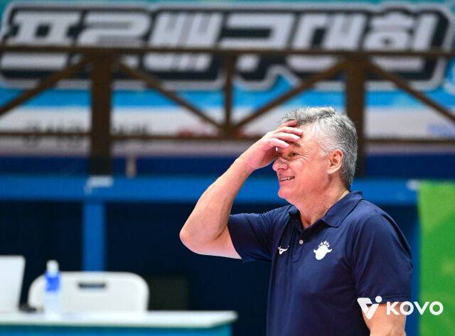 대한항공 헤난 달 조토 감독./KOVO